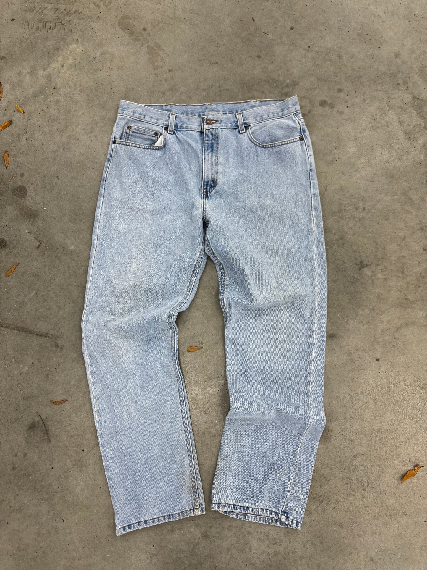Levi Light Wash Denim Jean - 36