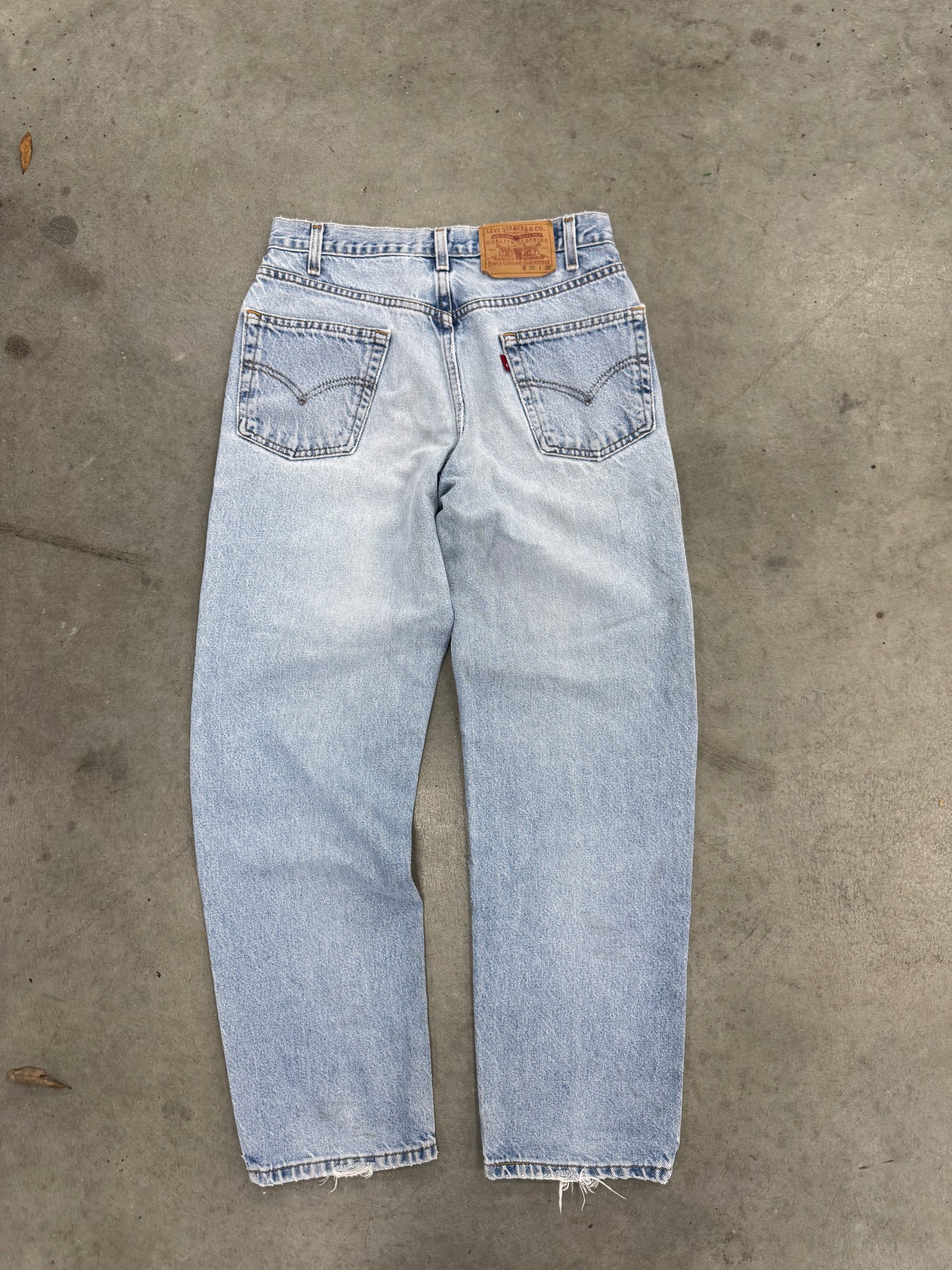 Levi Light Wash Denim Jeans - 30